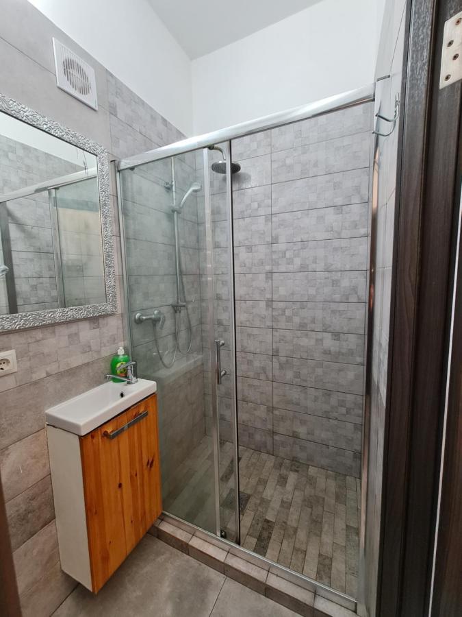 Студіо Личаківська 19 Lviv Buitenkant foto